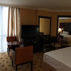 9 On Otel